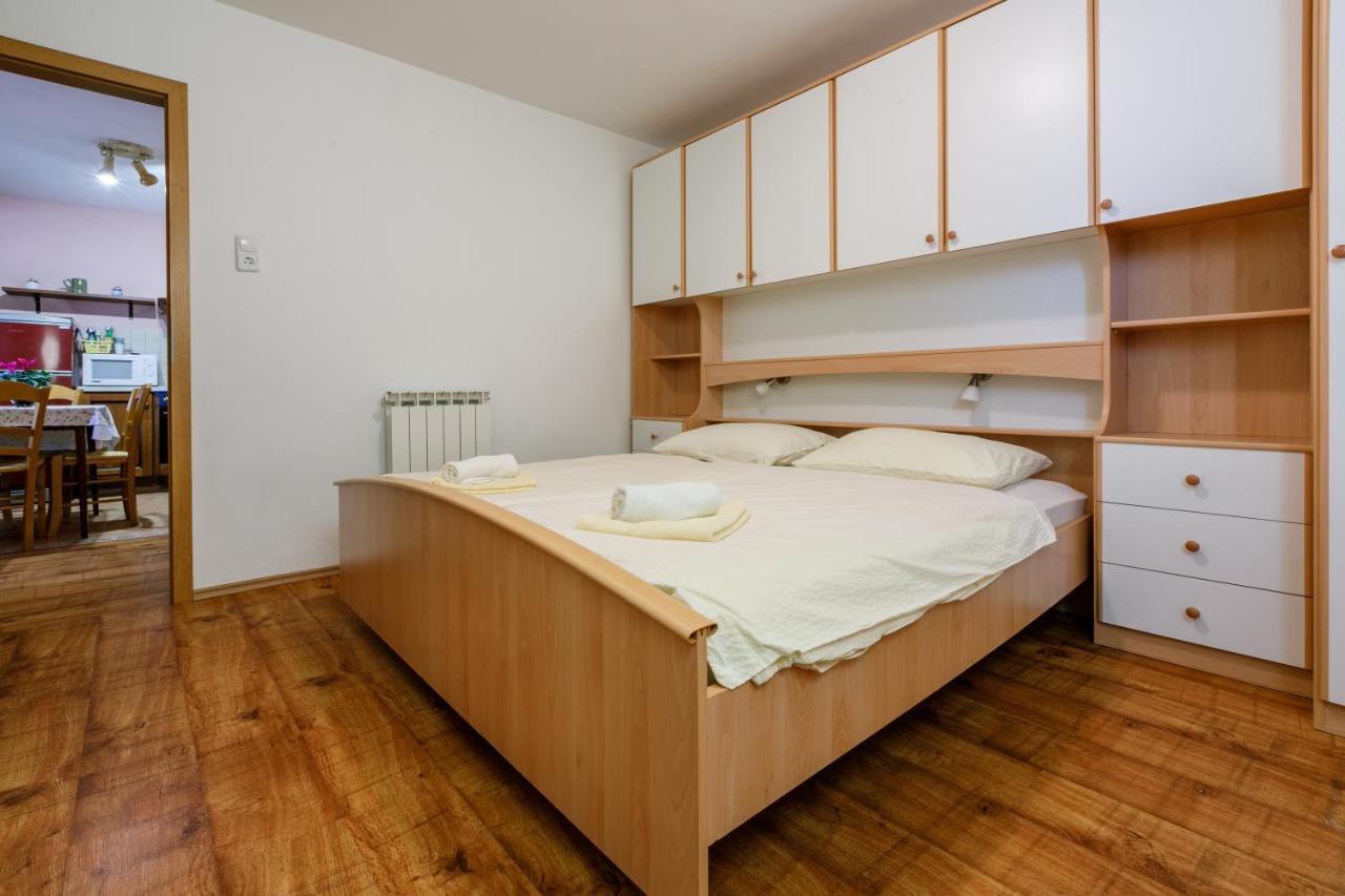 Apartment Eni Селце Экстерьер фото